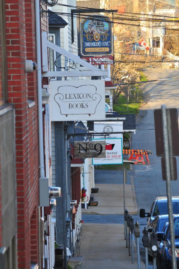 Smugglers Cove Inn Lunenburg Ngoại thất bức ảnh