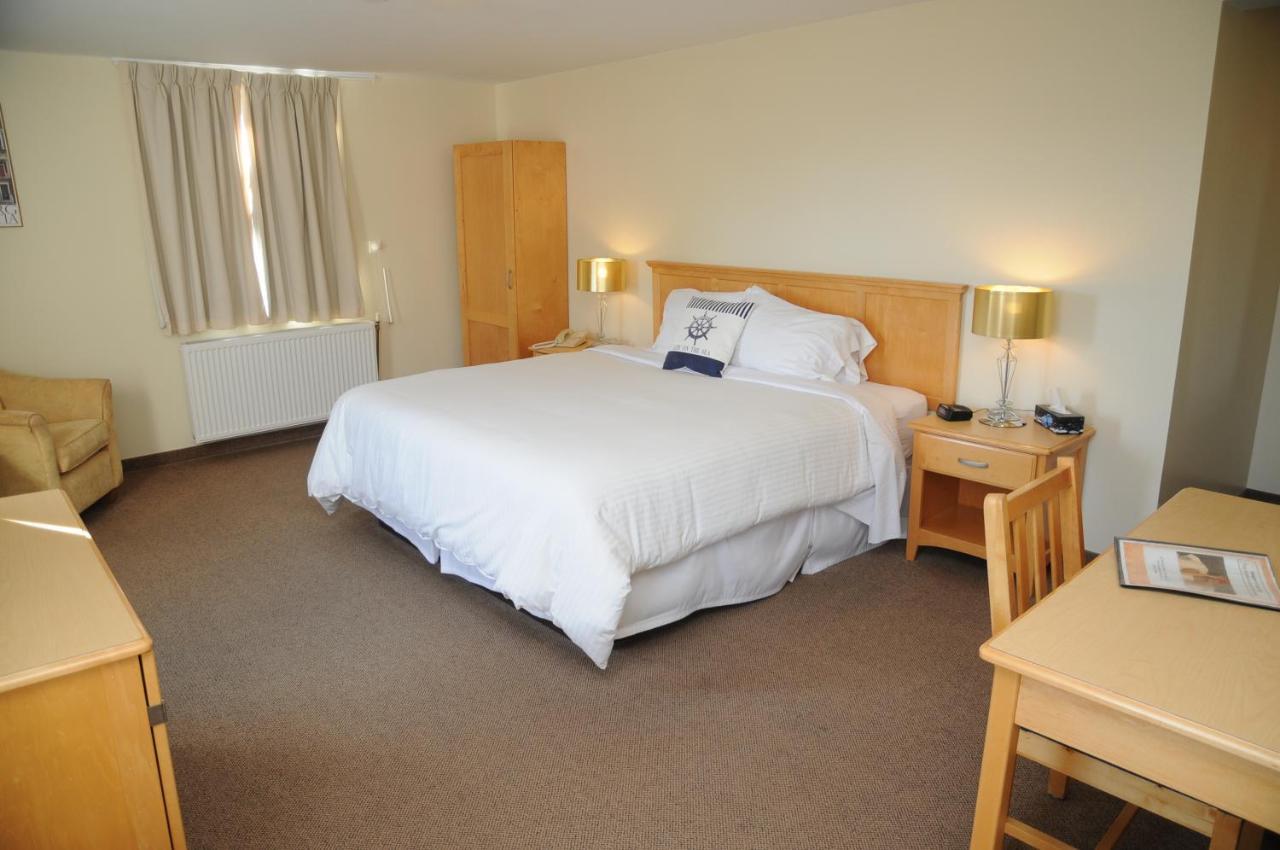 Smugglers Cove Inn Lunenburg Ngoại thất bức ảnh