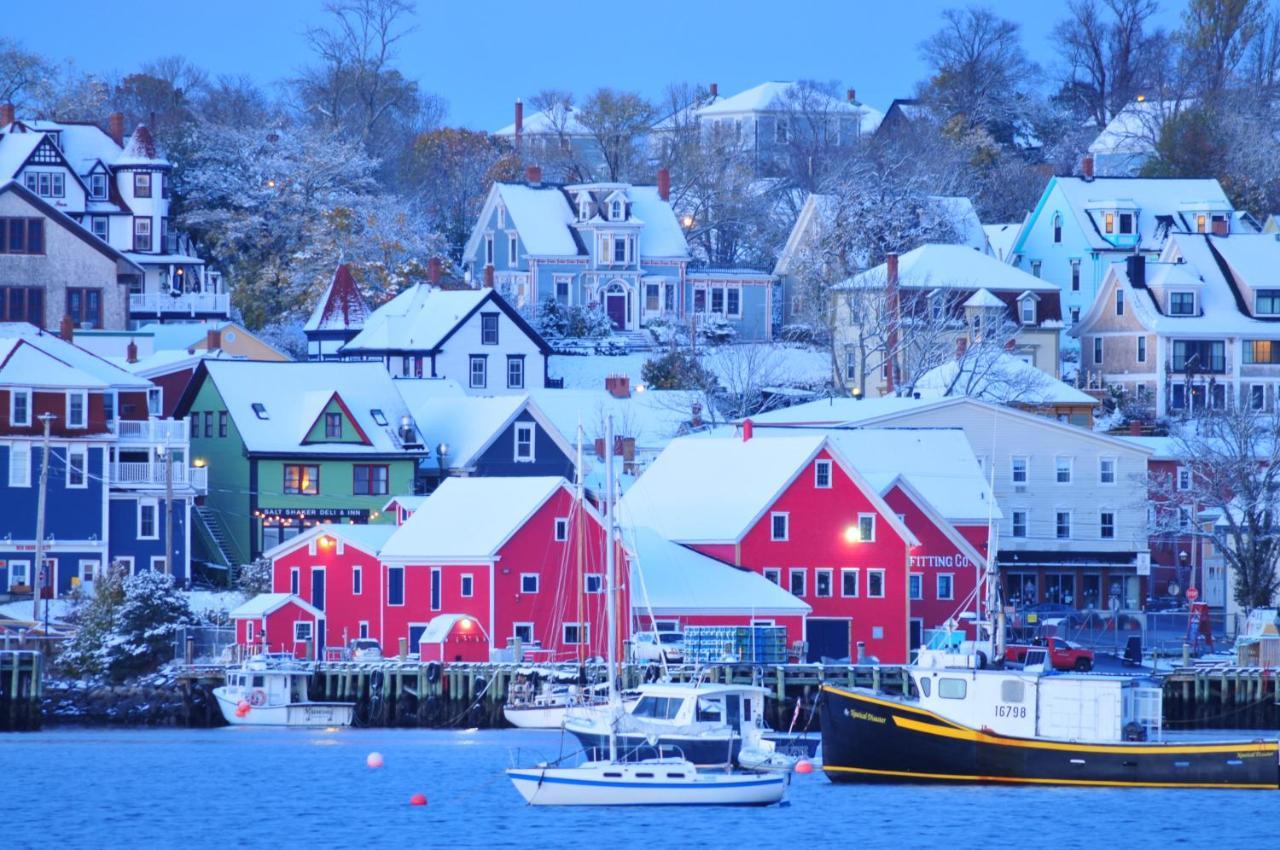 Smugglers Cove Inn Lunenburg Ngoại thất bức ảnh